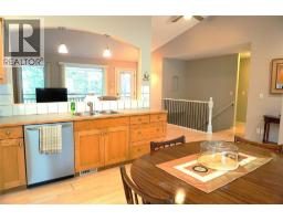 4969 Mountain Side Road, Fairmont Hot Springs, BC V0B1L1 Photo 14