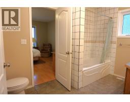 4969 Mountain Side Road, Fairmont Hot Springs, BC V0B1L1 Photo 24