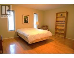 4969 Mountain Side Road, Fairmont Hot Springs, BC V0B1L1 Photo 25