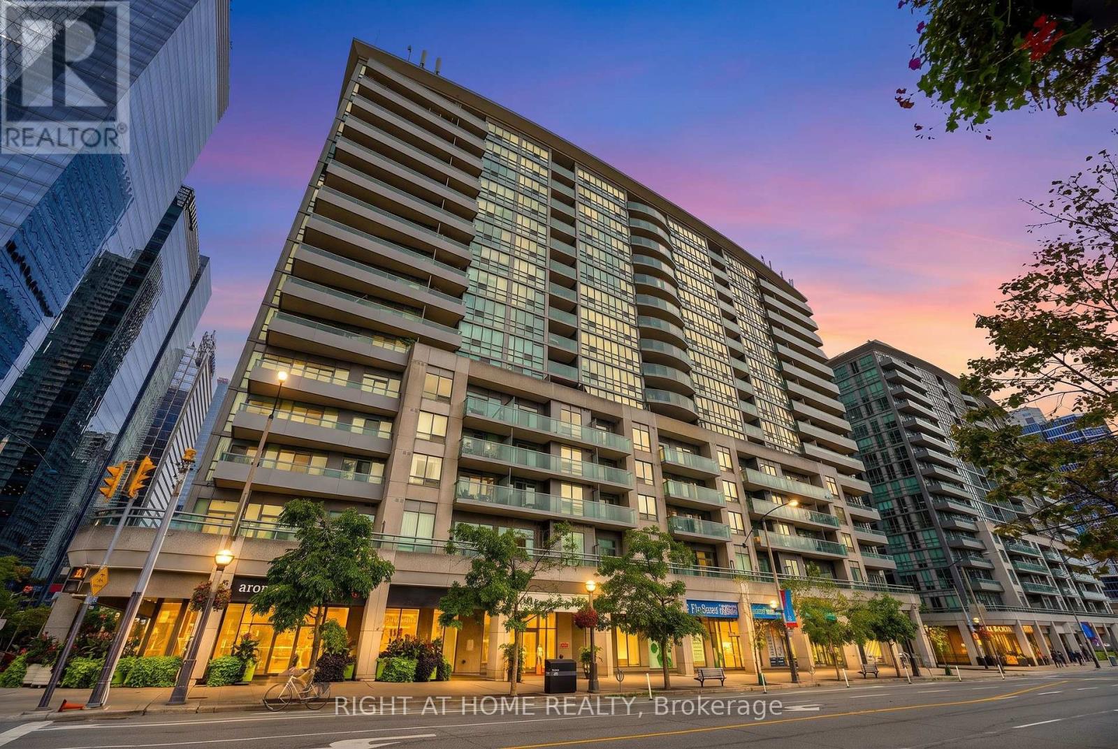 Photo of 51 Lower Simcoe Street