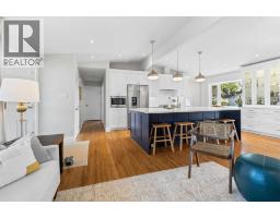 Living room - 27 Gordon Drive Sw, Calgary, AB T3E5A6 Photo 7