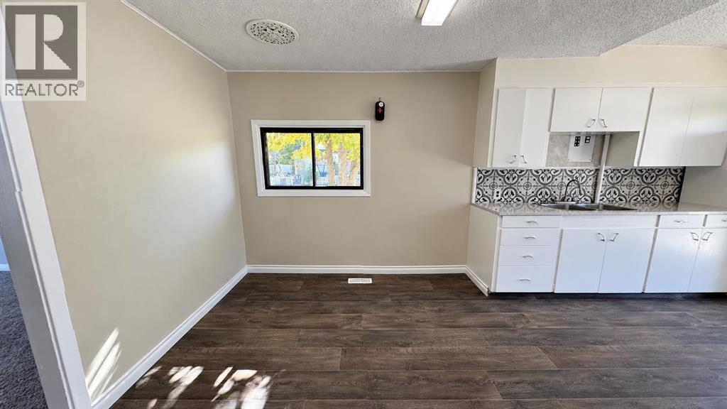 499 2 Street SW - 9