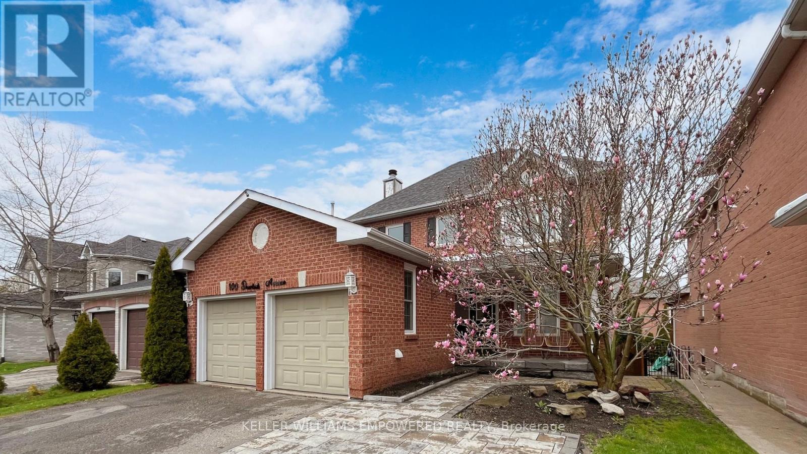 100 Dawlish Avenue, Aurora, ON photo 2
