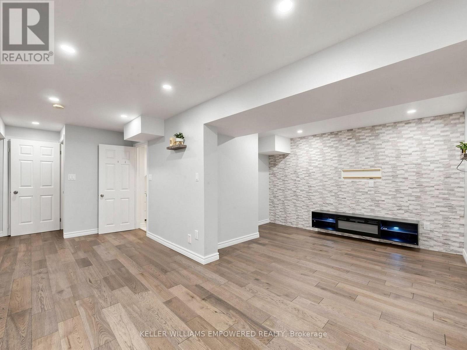 100 Dawlish Avenue, Aurora, ON photo 37