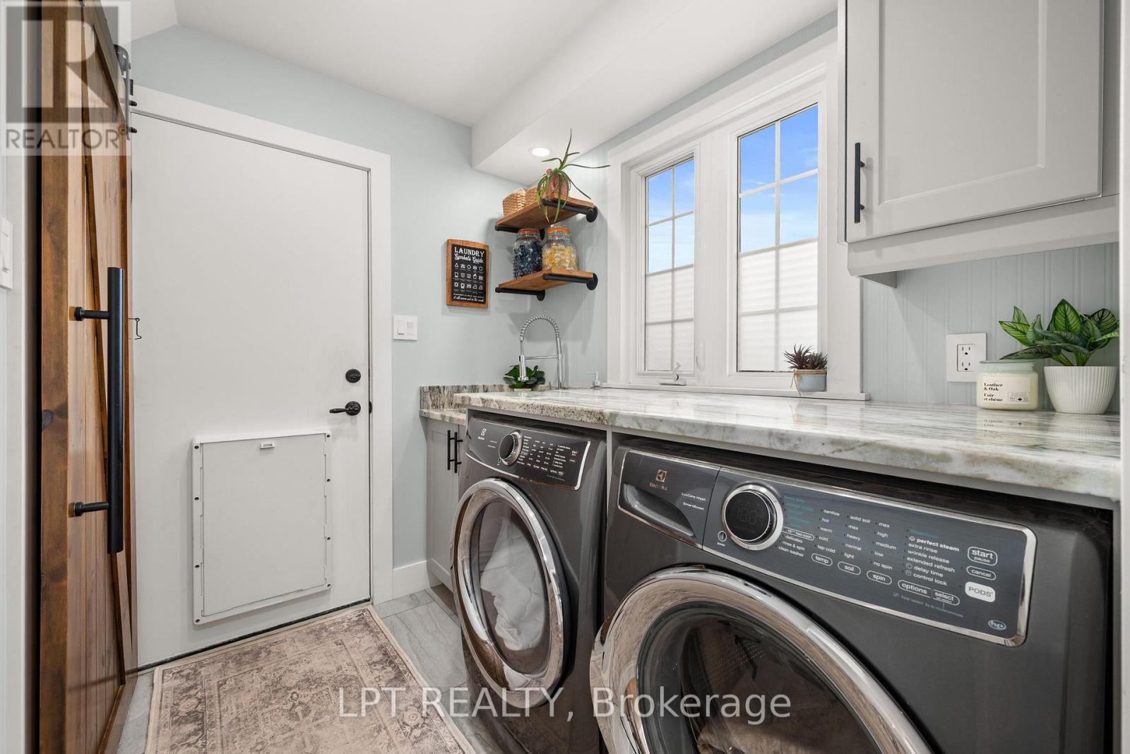 2730 Dempster Avenue, Innisfil, ON photo 27