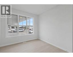 Bedroom - 1545 Chinook Gate Drive Sw, Airdrie, AB T4B5W2 Photo 12