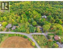 402 Rock Chapel Road, Hamilton, ON L9H5E2 Photo 14