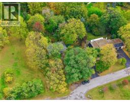 402 Rock Chapel Road, Hamilton, ON L9H5E2 Photo 18