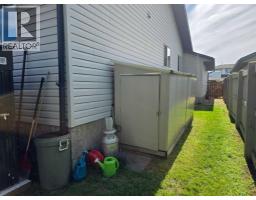 Bedroom - 37 Pinnacle Crescent, Grande Prairie, AB T8W2P6 Photo 7