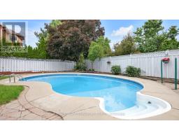 1821 Pilgrims Way, Oakville, ON L6M1X2 Photo 38