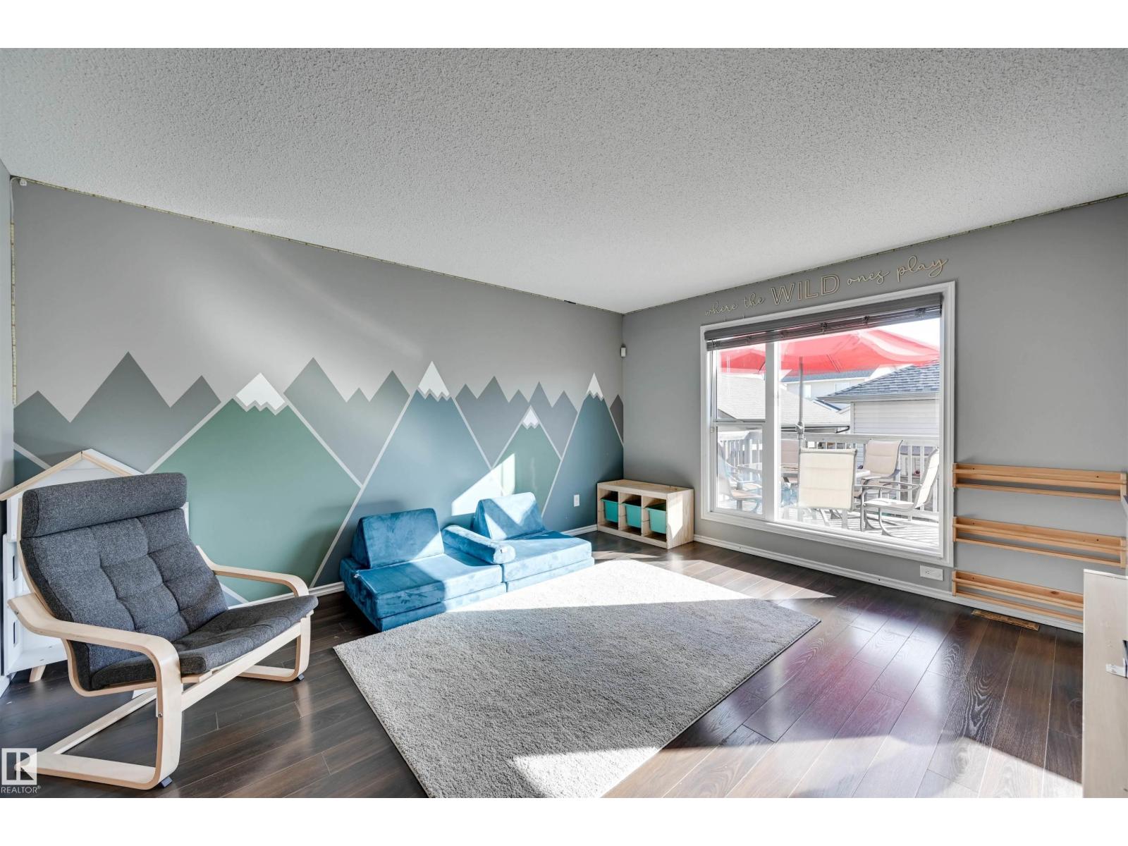 9523 212 ST NW - 15