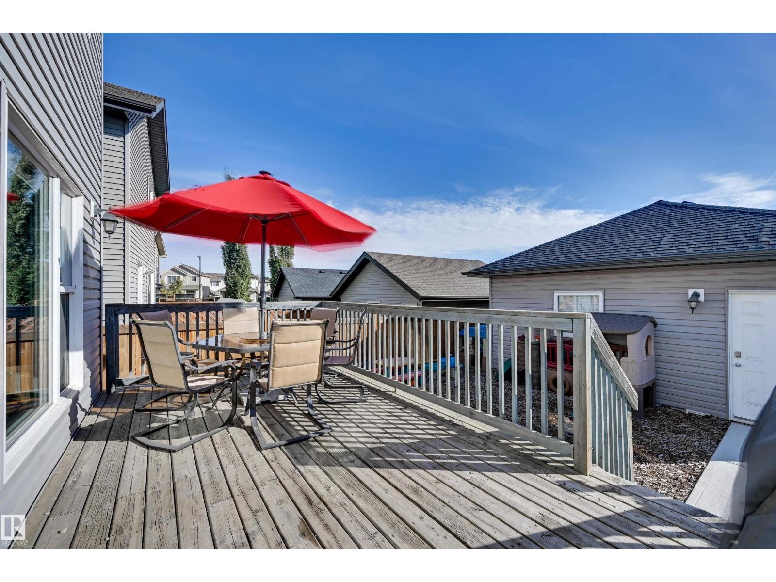 9523 212 ST NW - 41