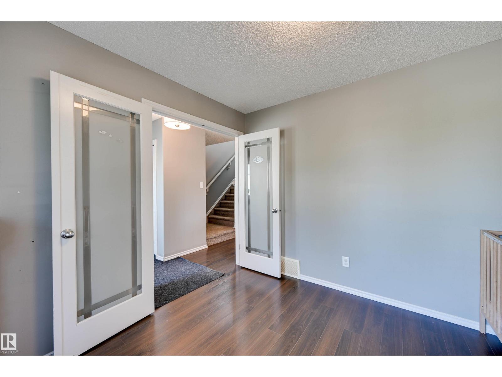9523 212 ST NW - 6