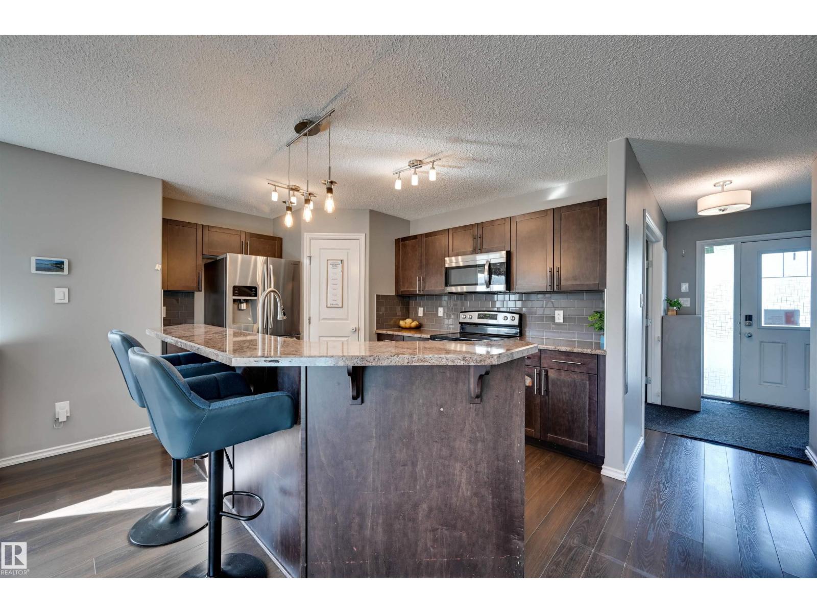 9523 212 ST NW - 8