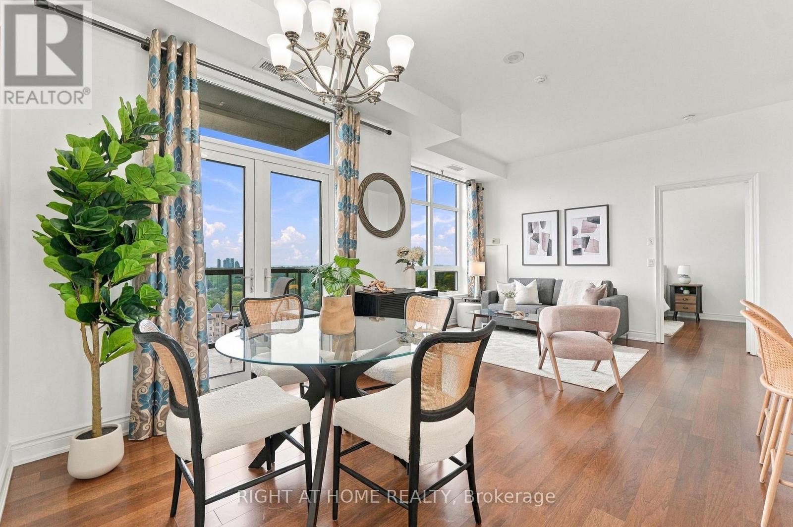#1301 1135 ROYAL YORK ROAD - 15