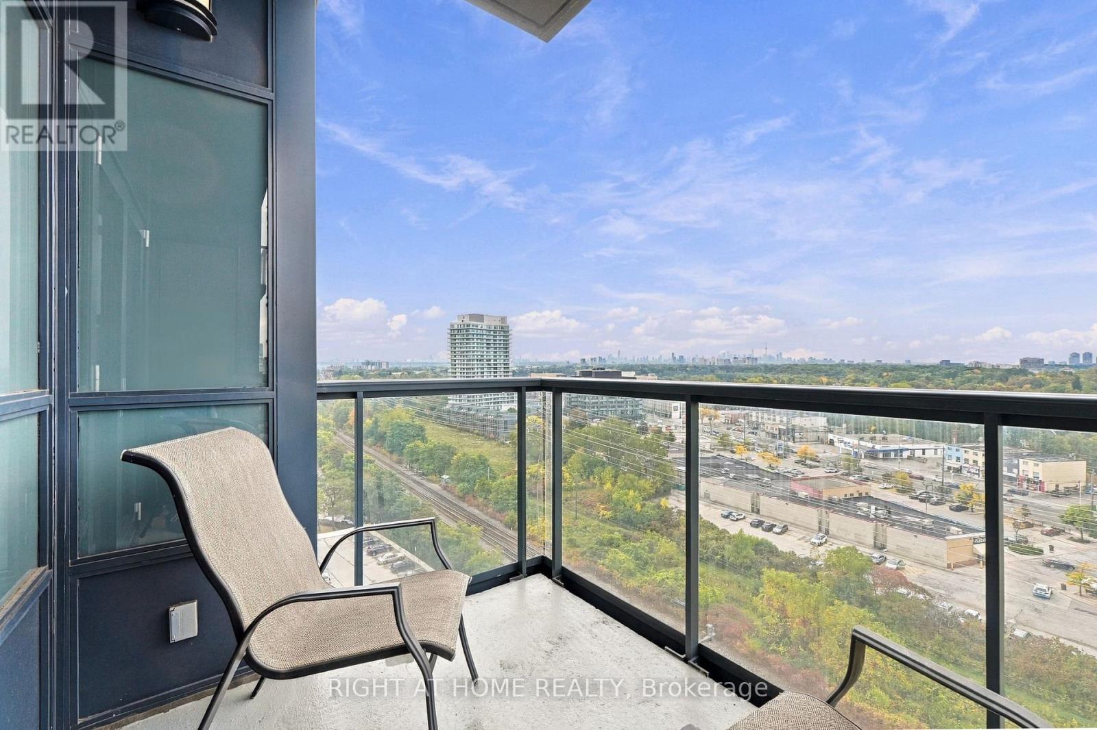 1301- 1135 Royal York Road, Toronto, ON photo 16