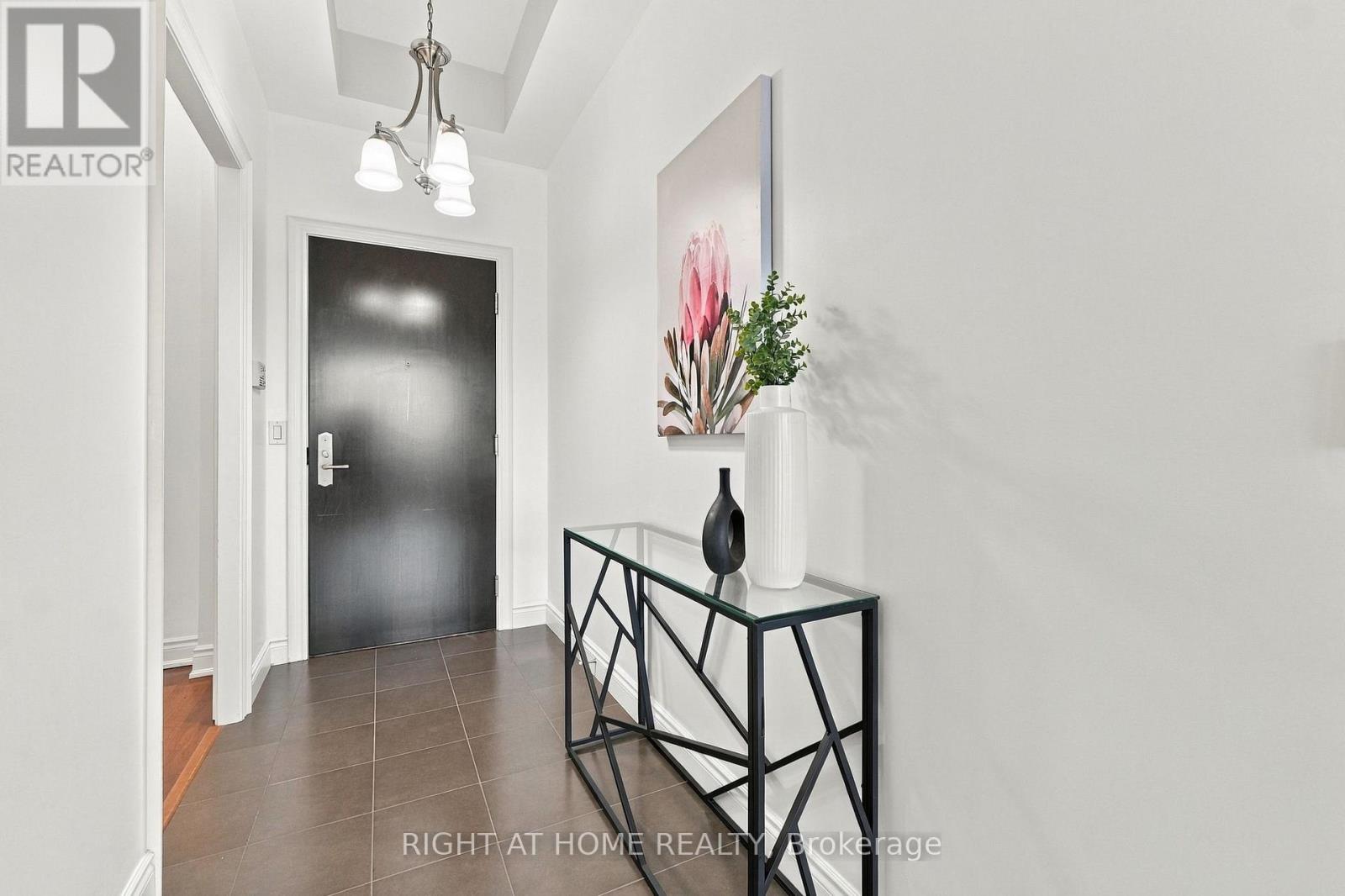1301- 1135 Royal York Road, Toronto, ON photo 3
