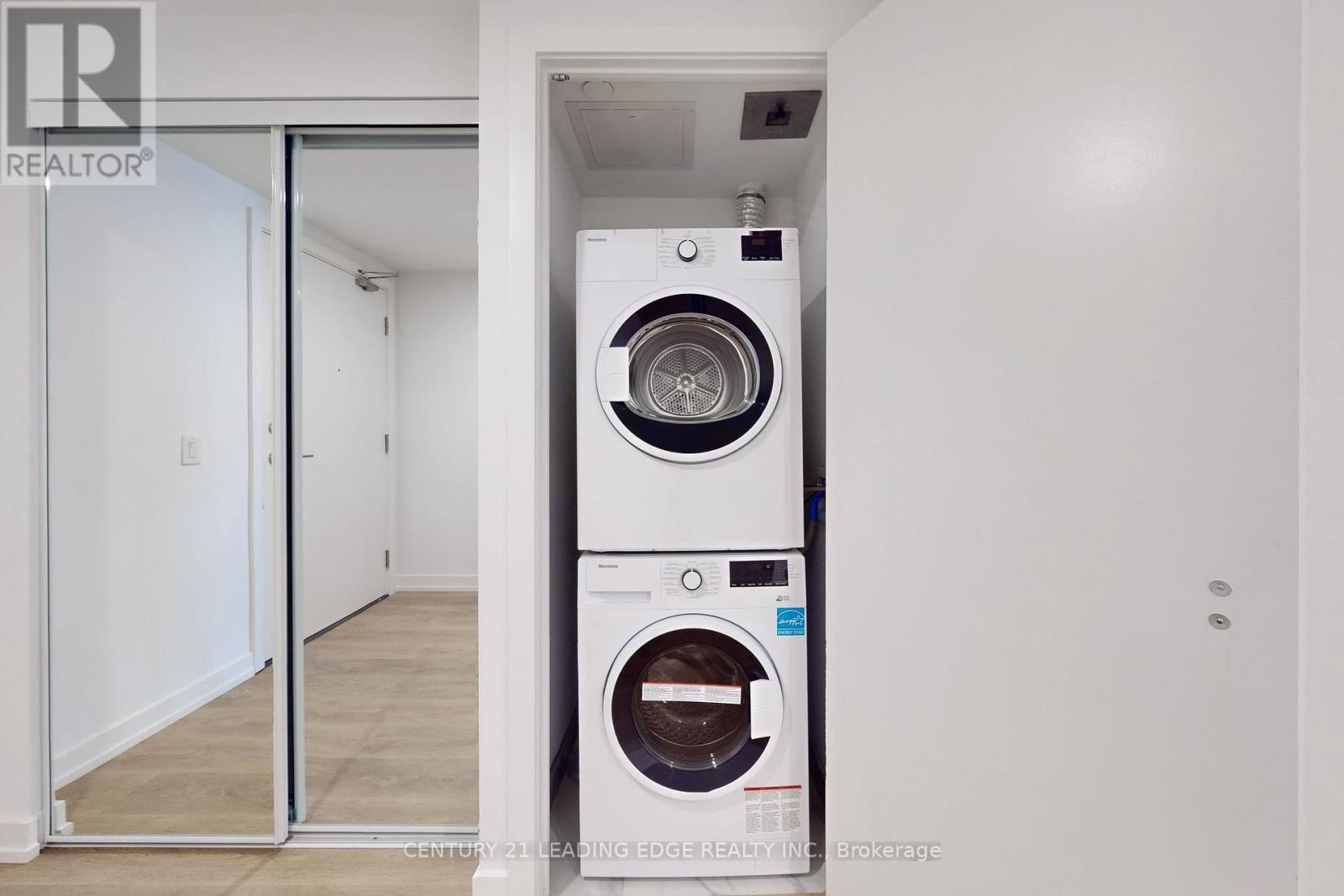 1100 Sheppard Avenue West — photo 30