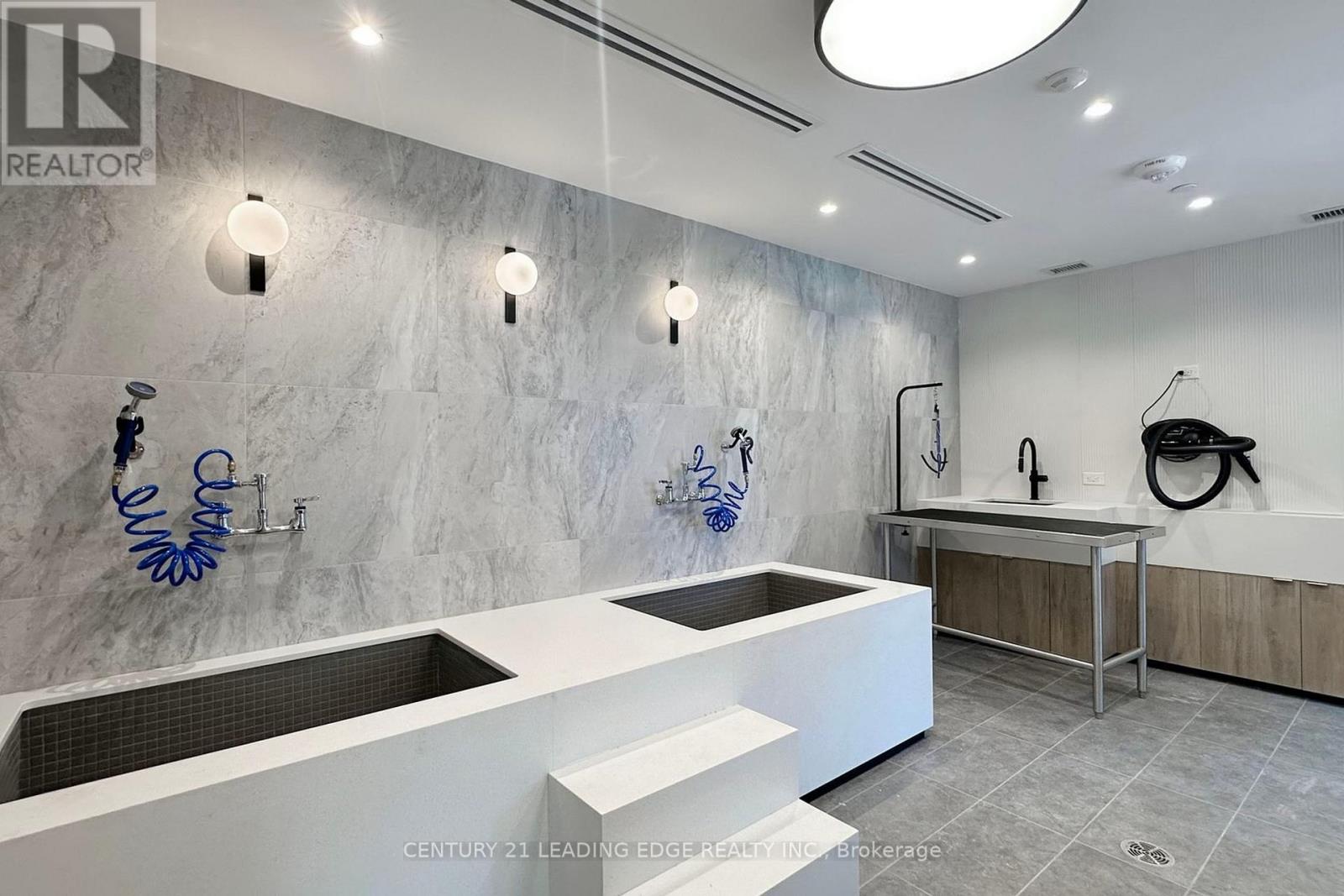 1100 Sheppard Avenue West — photo 39