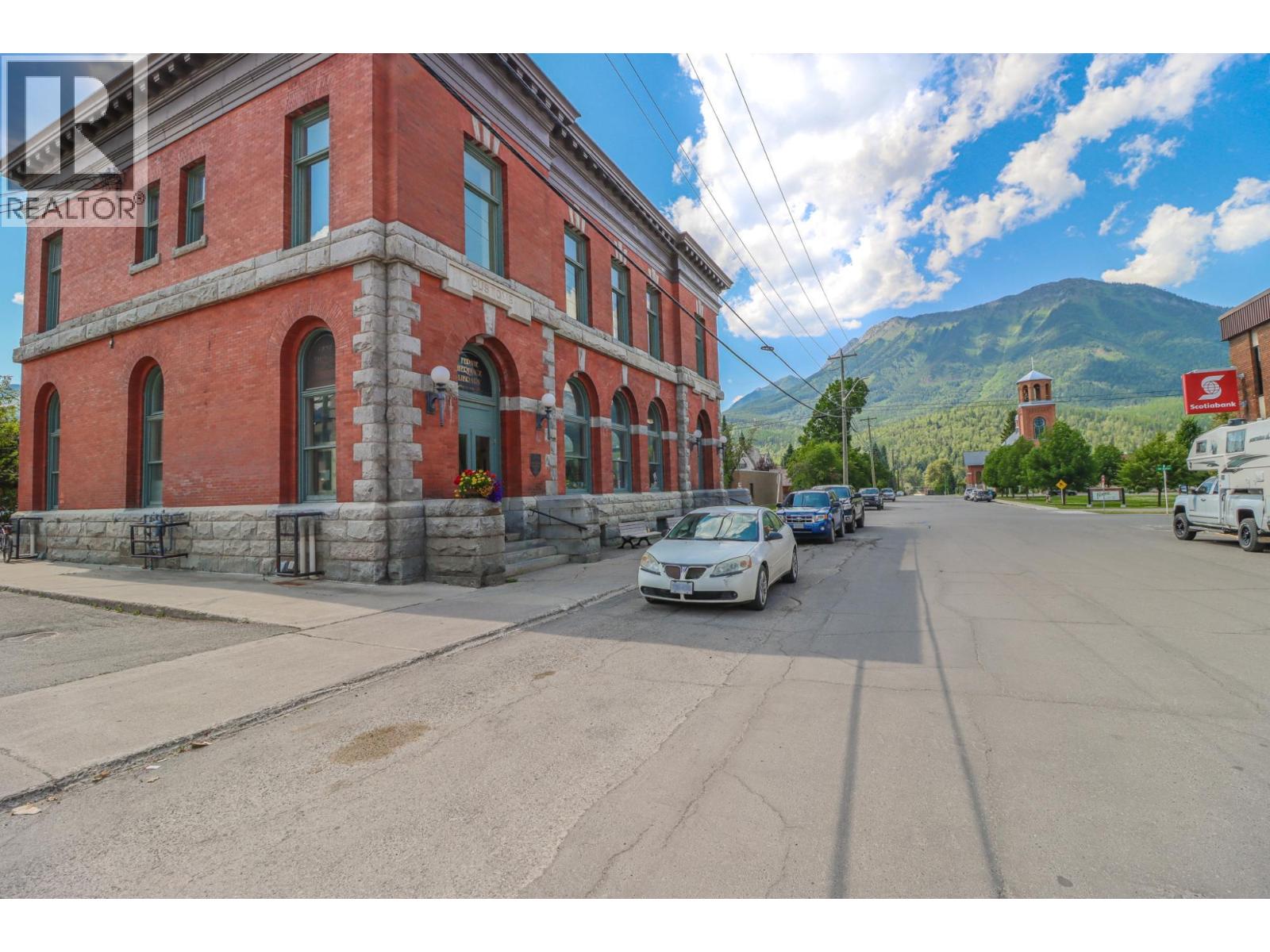 622 5TH Avenue, Fernie