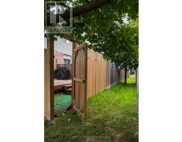 11 - 39 Pinewoods Drive, Hamilton, ON L8J3Z3 Photo 9