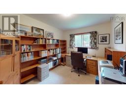 Family room - 33 Anderson Street, Dartmouth, NS B2W2T7 Photo 10