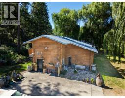 4pc Ensuite bath - 1876 Willowbrook Road, Oliver, BC V0H1T0 Photo 9