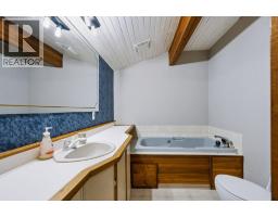 1876 Willowbrook Road, Oliver, BC V0H1T0 Photo 22
