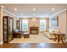 4415 217a Street, Langley, BC V3A9C1 Photo 10