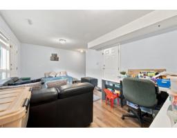 18 8289 121a Street, Surrey, BC V3W1G6 Photo 6
