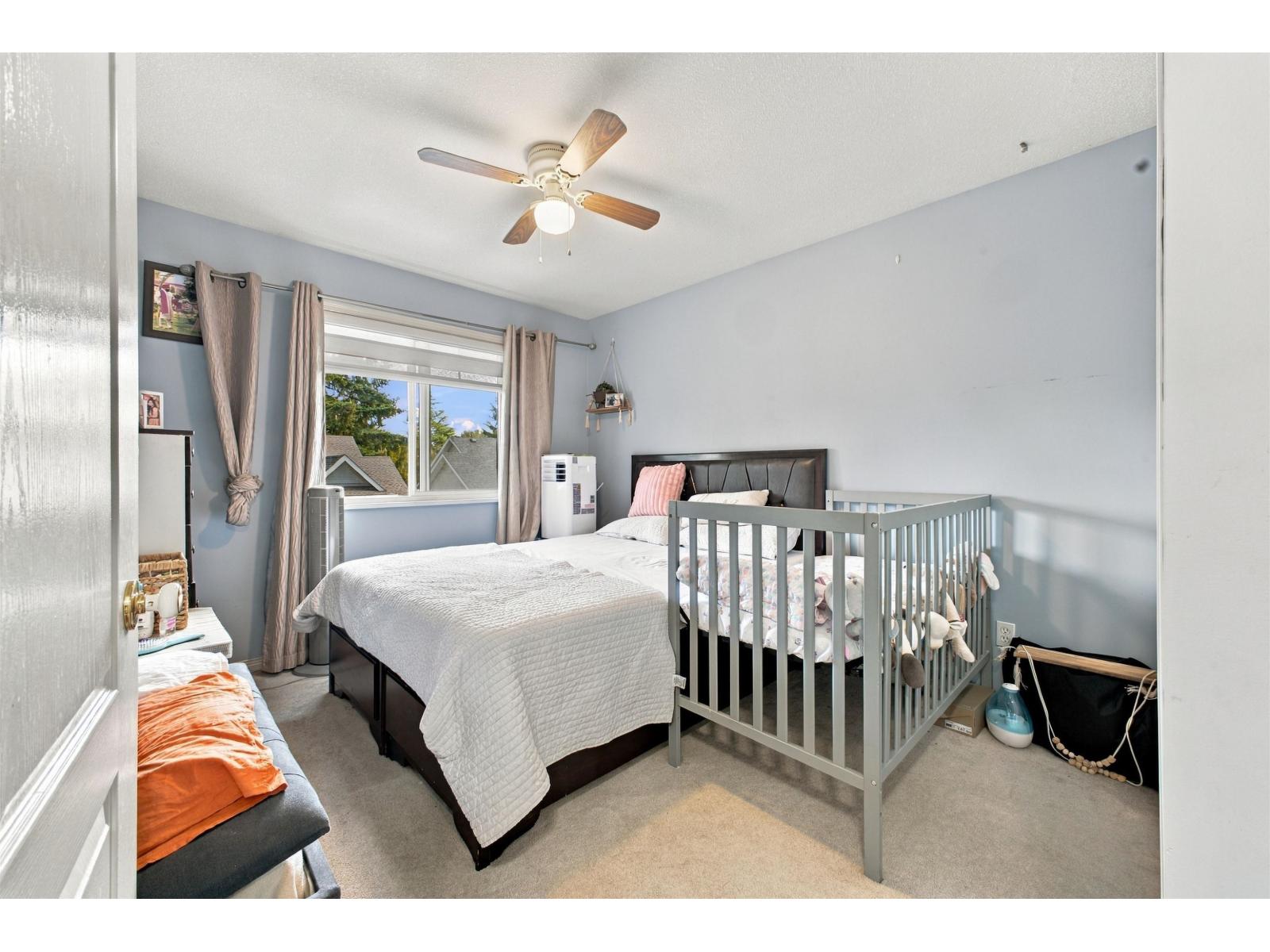 Photo of 18 8289 121A STREET 21