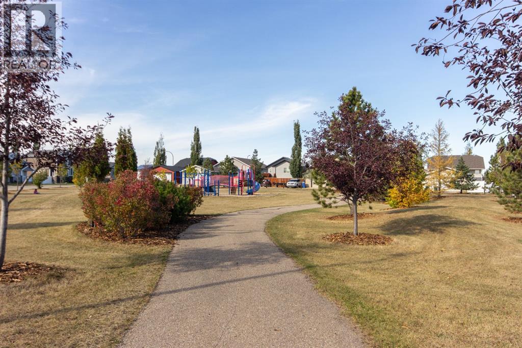 Listing photo – 17 Charles Avenue, Red Deer