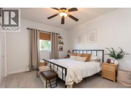 17 Charles Avenue, Red Deer, AB T4P0L8 Photo 13