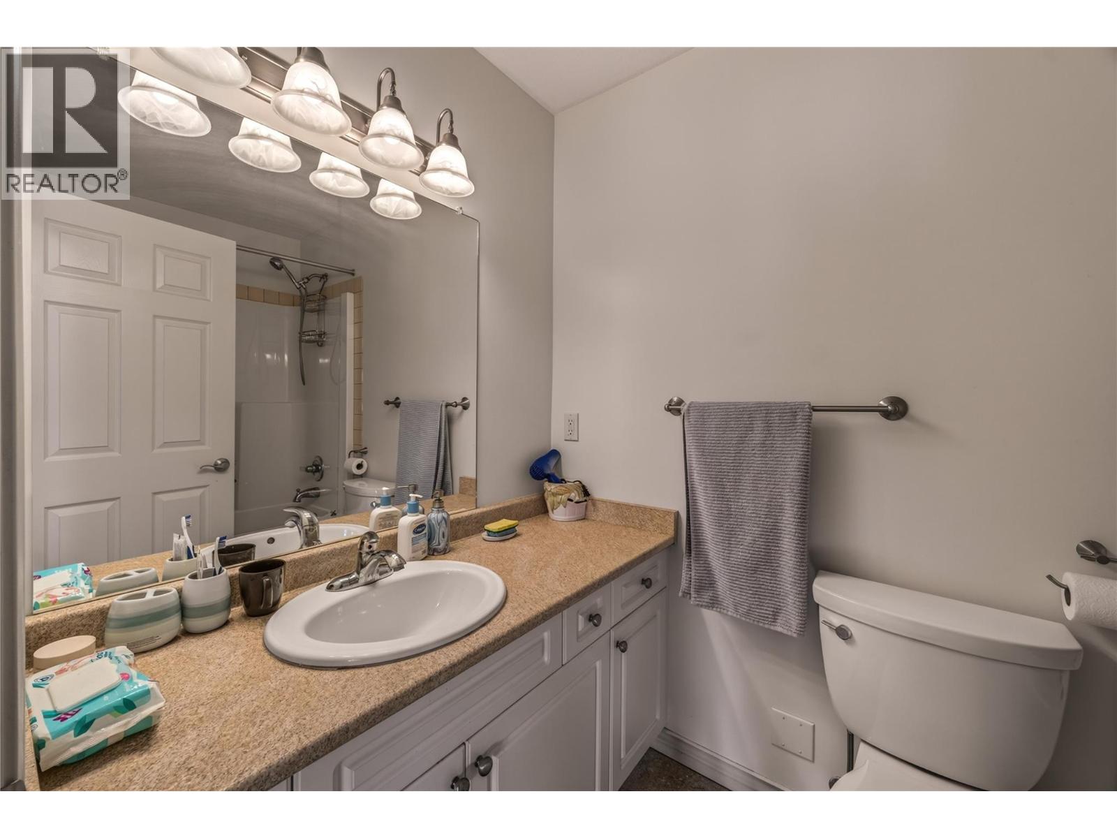 #1003 2125 Atkinson Street - 25