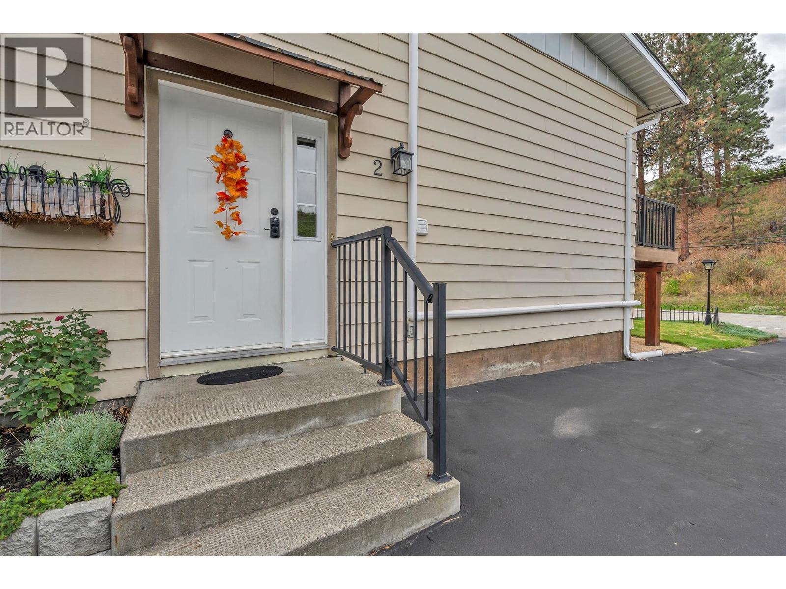#2 11318 Jubilee Road W - 1