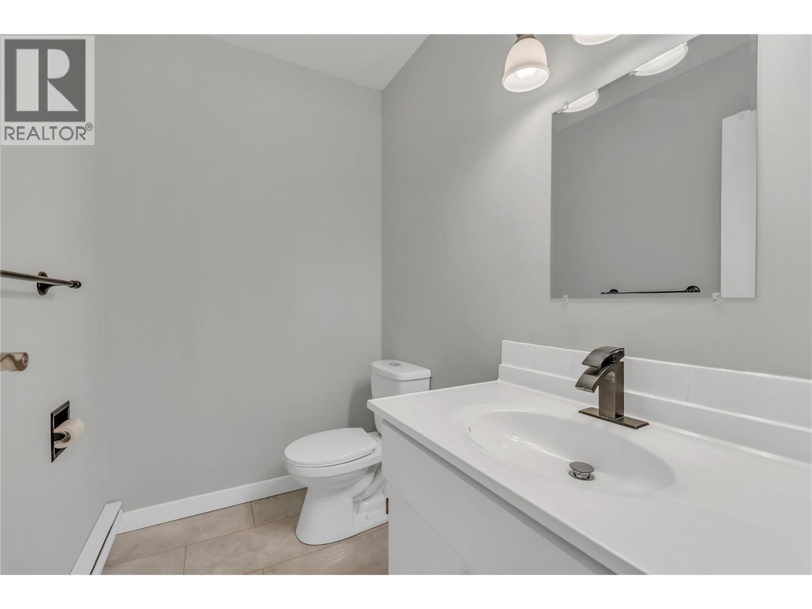 #2 11318 Jubilee Road W - 9