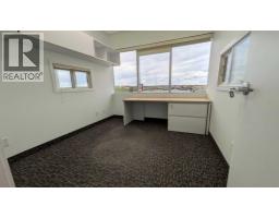 3020, 6708 48 Avenue, Camrose, AB T4V4S3 Photo 7
