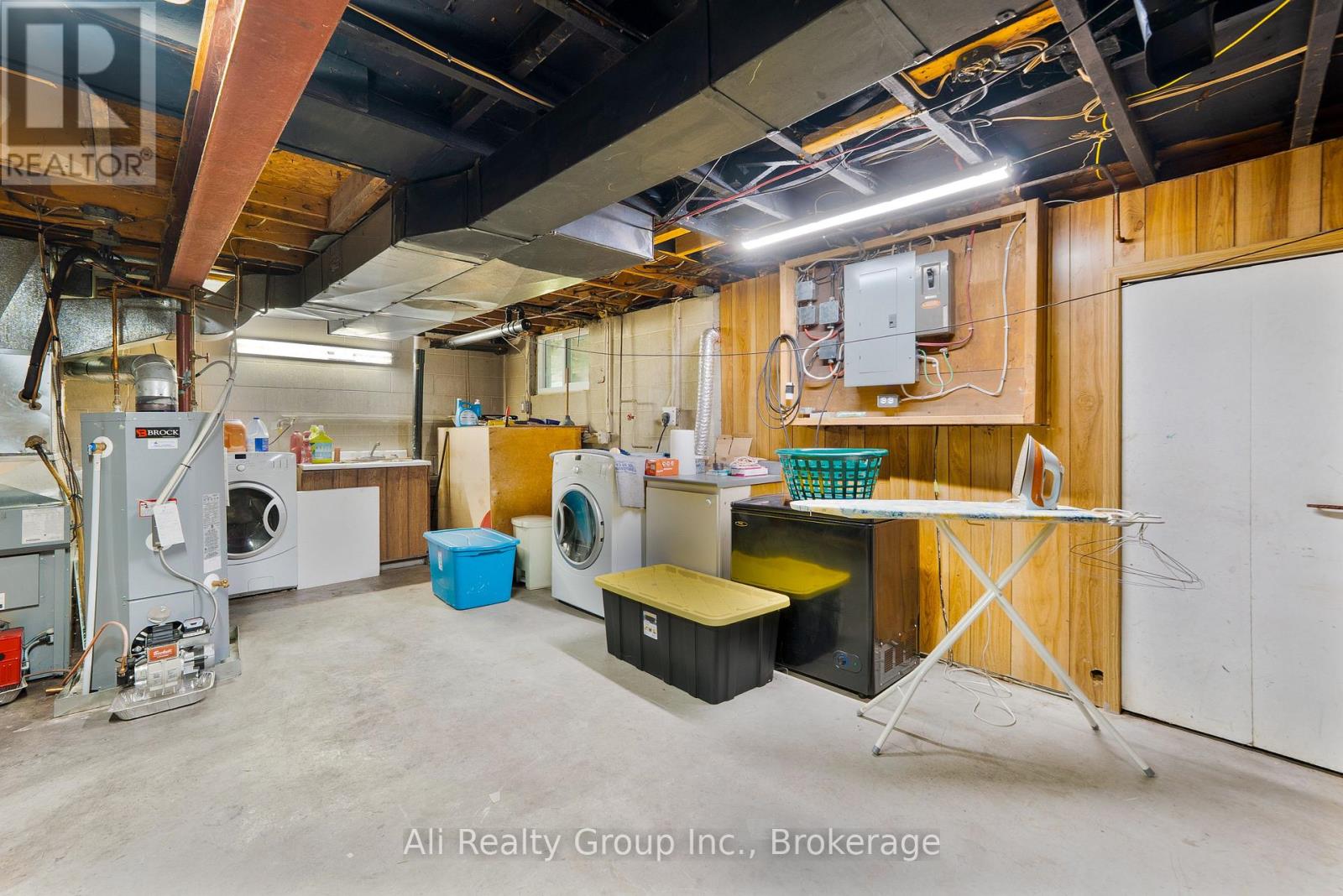 190 WOODS ROAD - Image 21