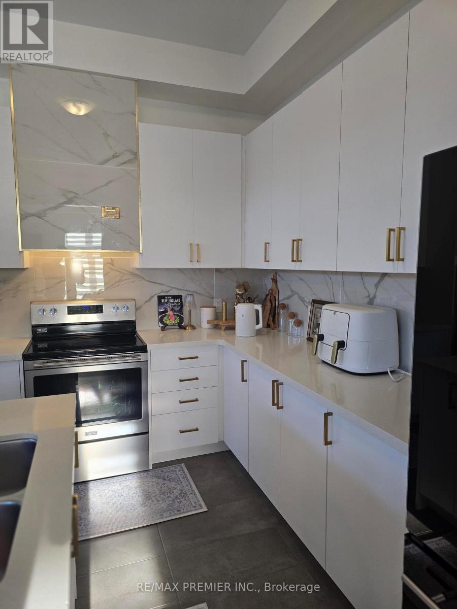 106 Ed Ewert Avenue, Clarington, ON photo 9