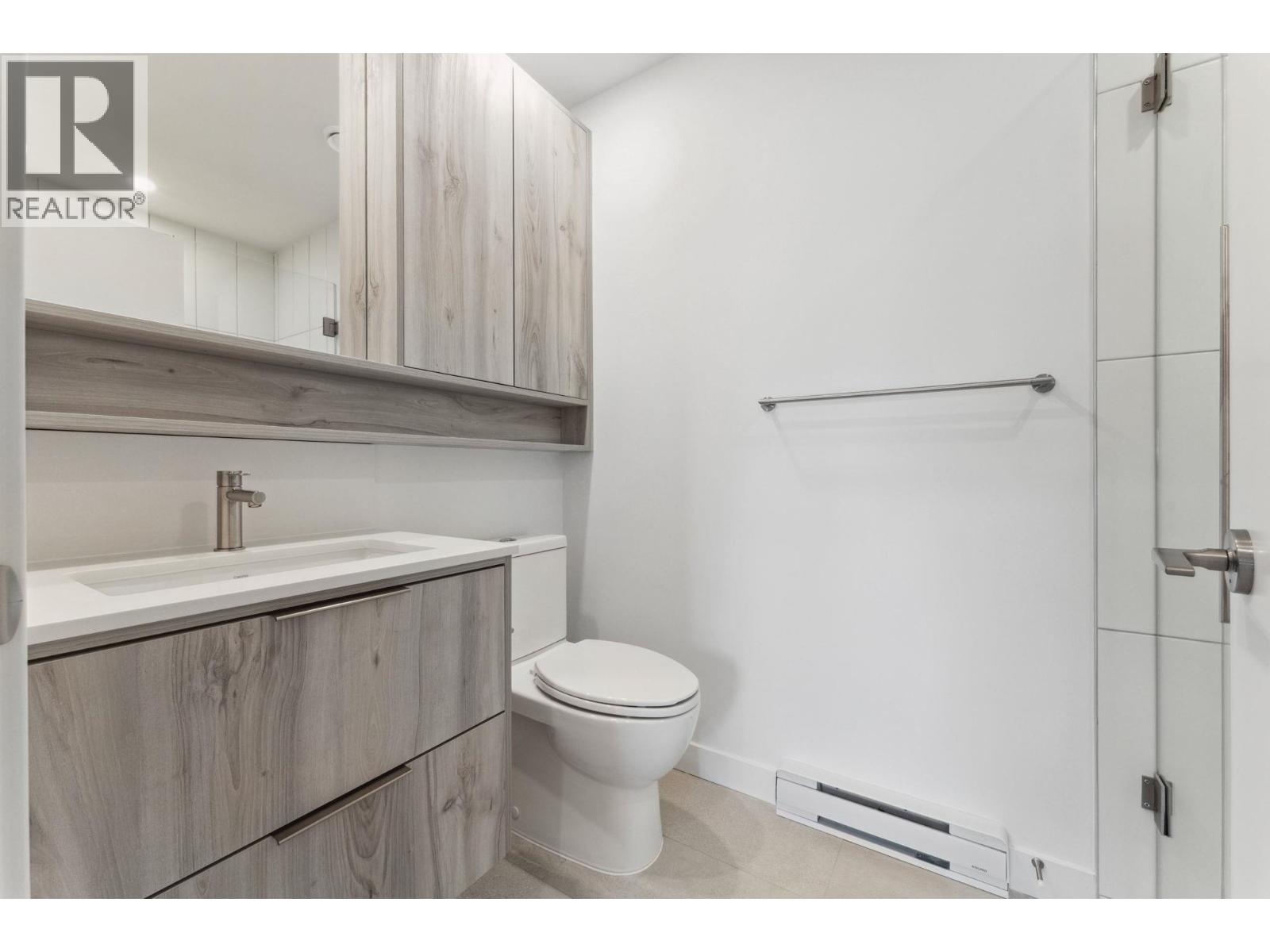 619 3594 MALSUM DRIVE, North Vancouver - Image 1
