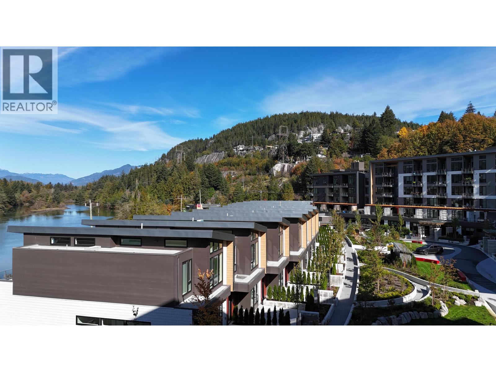 415 1500 SCOTT CRESCENT, Squamish