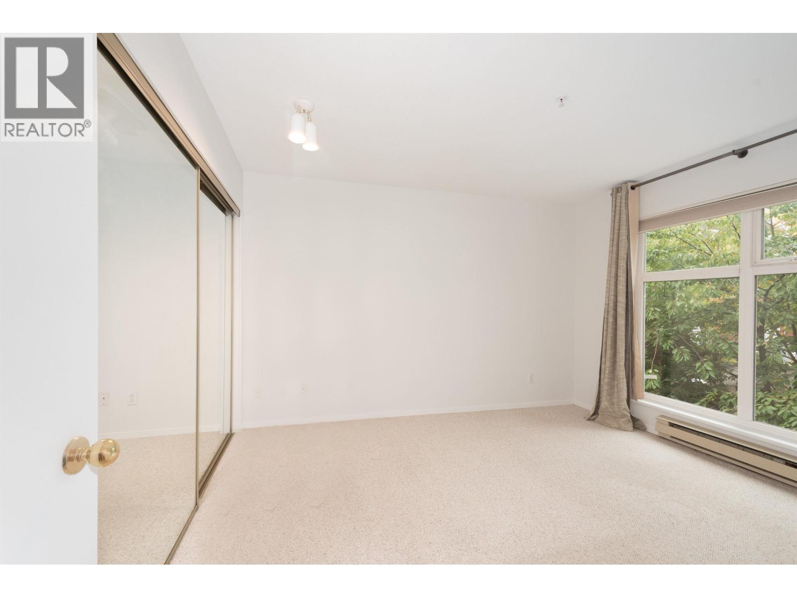 Photo of 210 2250 W 3RD AVENUE 19