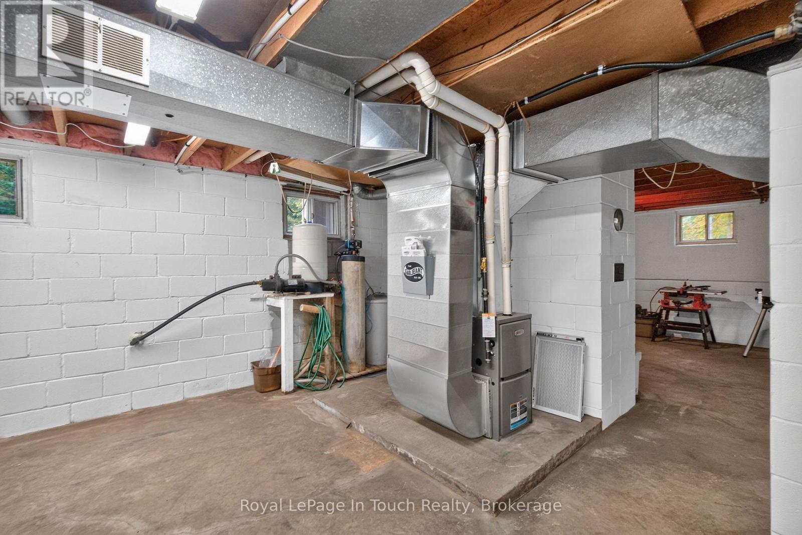 1253 KITCHEN SIDE ROAD - Image 34