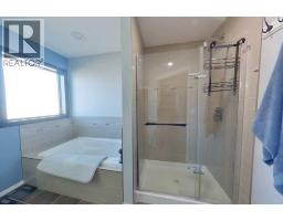 938 Manor Place Se, Redcliff, AB T0J2P0 Photo 25