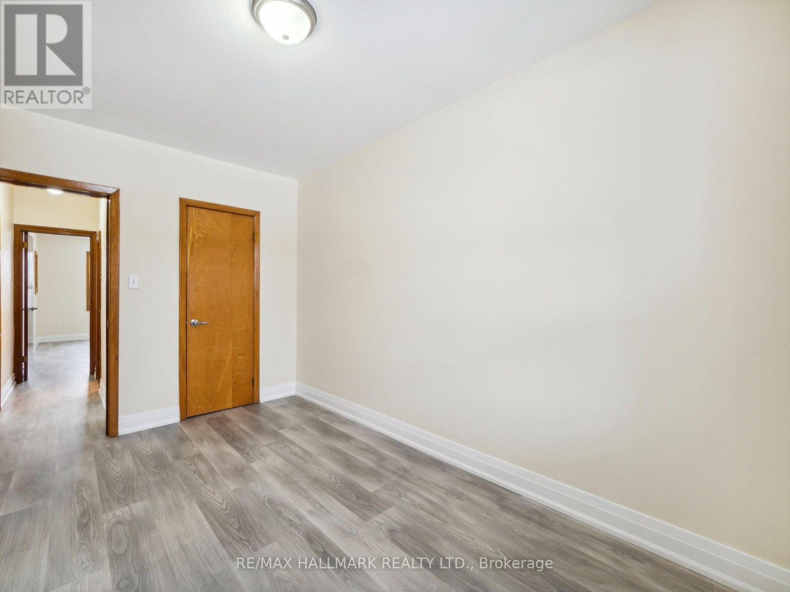 1132 Glengrove Avenue — photo 32