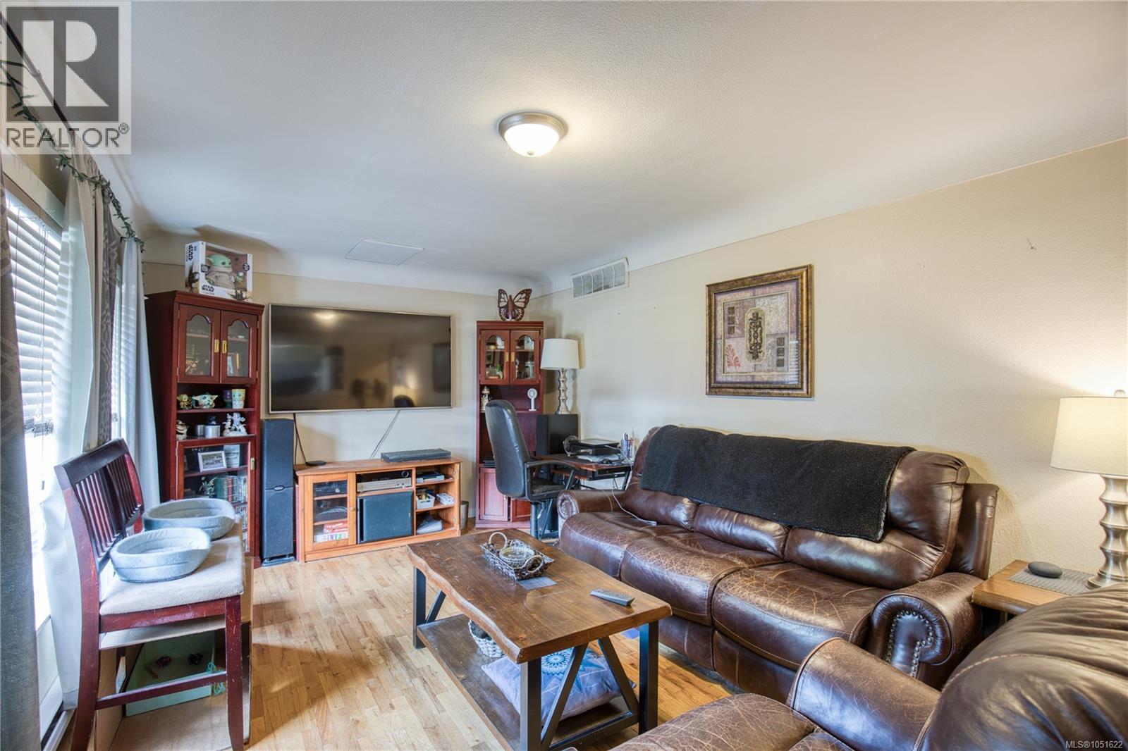 543 Bradley St - 3
