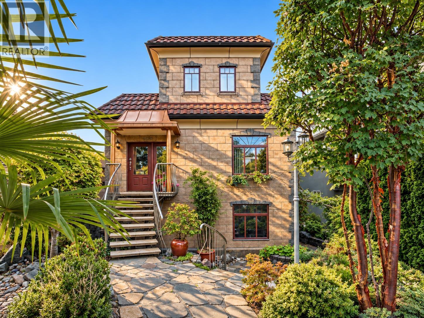 Property for sale at 368 E 33RD AVENUE