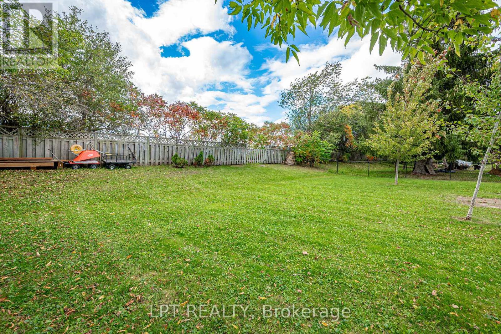 2730 Dempster Avenue, Innisfil, ON photo 40
