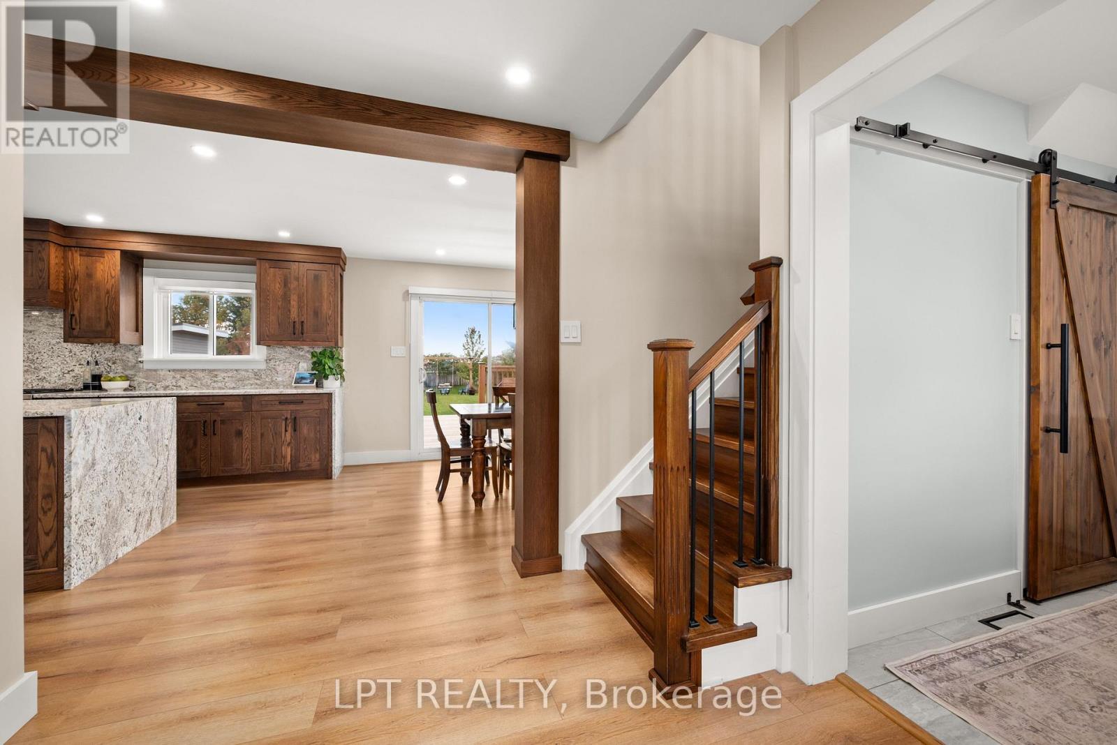 2730 Dempster Avenue, Innisfil, ON photo 5