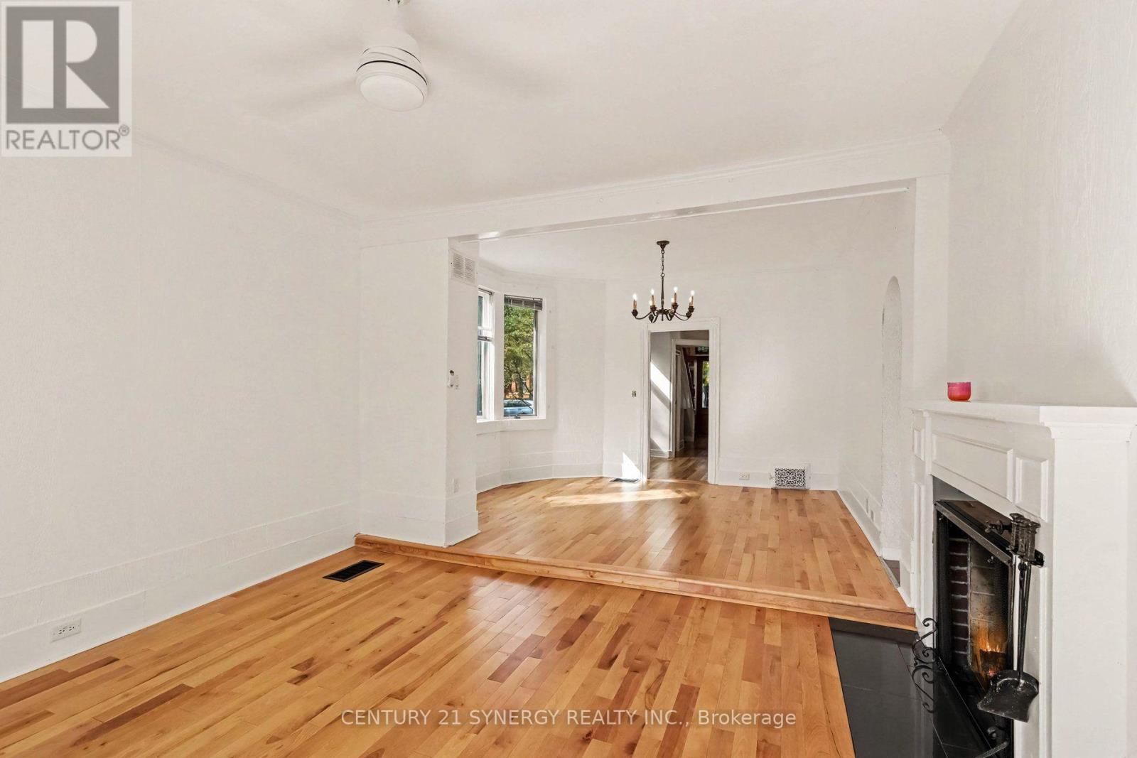 3 Bed, 2 Bath House for Rent in Ottawa – 18 WILTON CRESCENT, Ottawa – MLS# X13757062 - Image 5